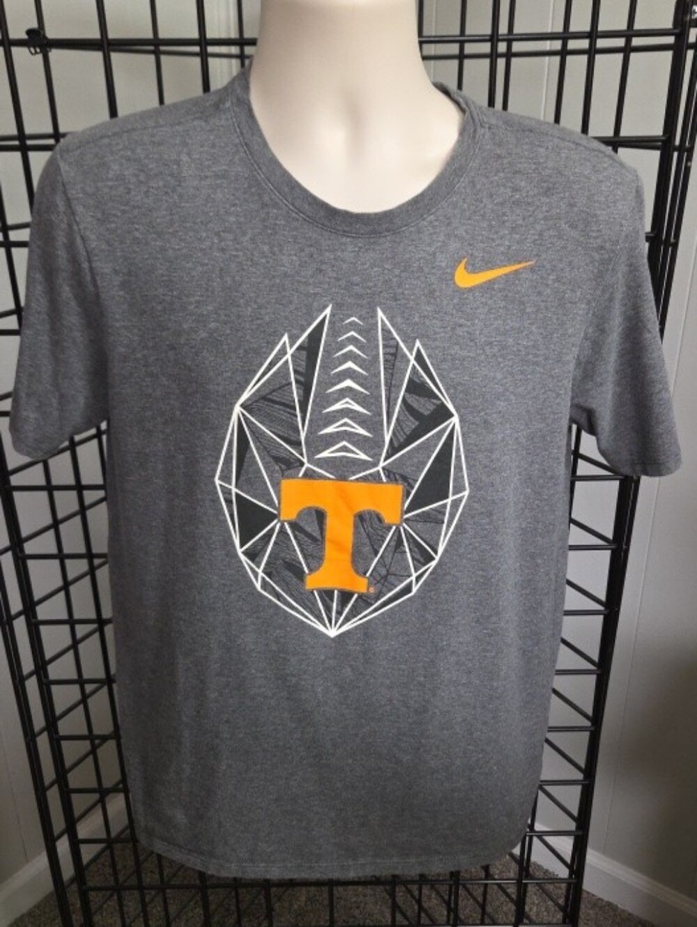 Nike Men's Tennessee Volunteers Long-Sleeved Tee Size M Gray Football Logo